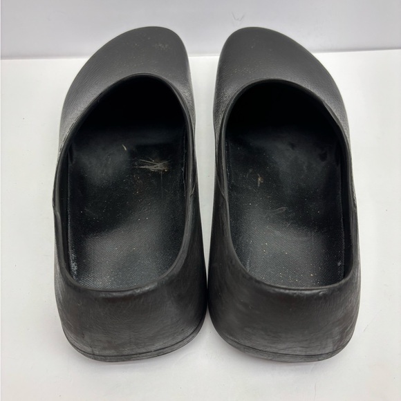 Birkenstock Men\'s Black Slip-On Work Clogs, size 13, box 34 main image 7